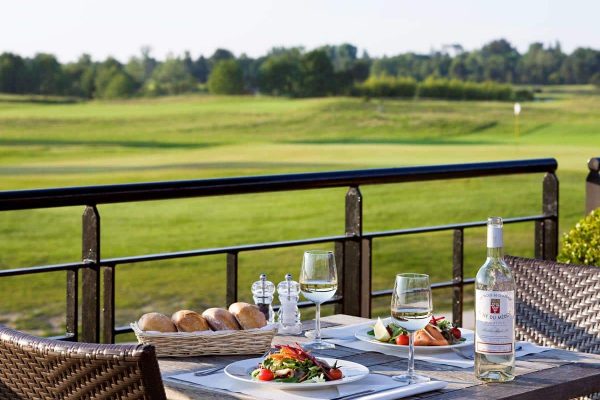 Golf-du-Medoc-Resort-Bordeaux-MGallery-terrasse-restaurant